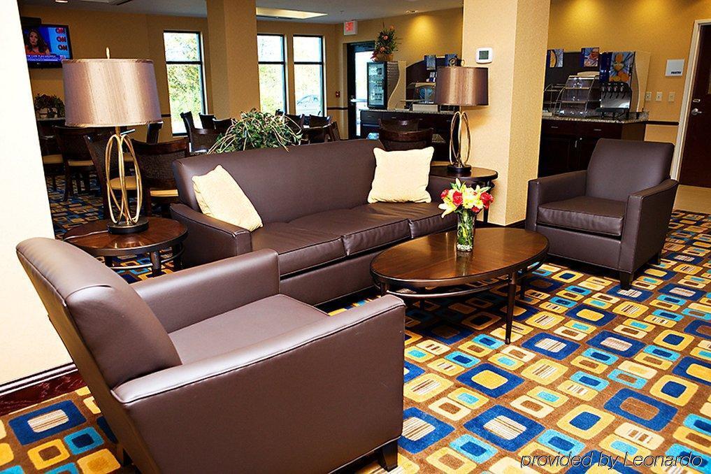 Holiday Inn Express & Suites Youngstown West I 80, An Ihg Hotel Inreriör bild